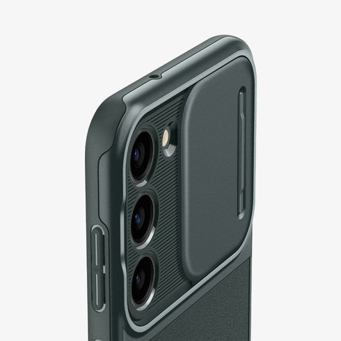 ACS05639 - Galaxy S23 Ultra Case Optik Armor in black showing the back with lens protector slot open